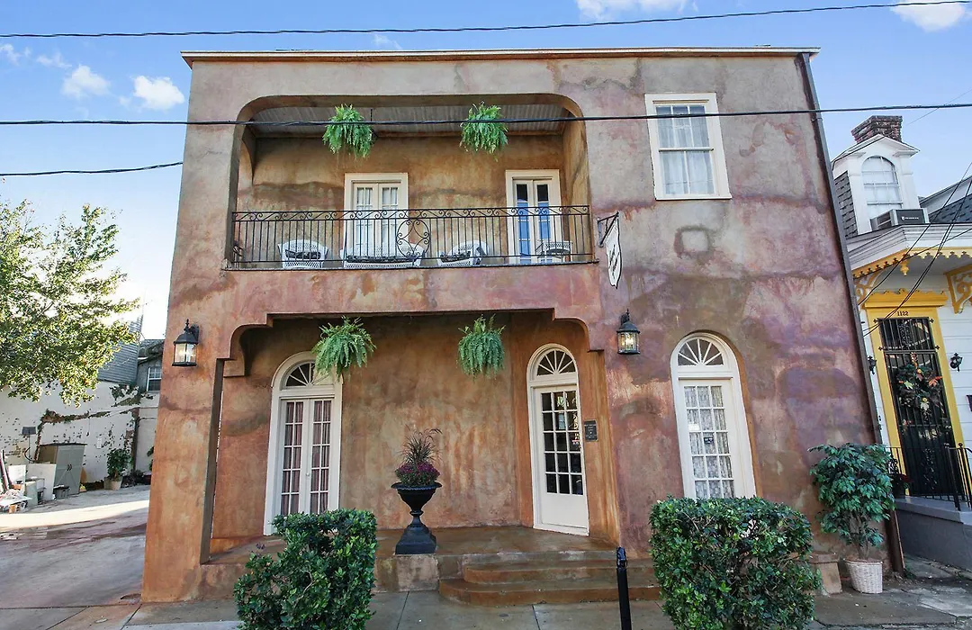 New Orleans Guest House-1